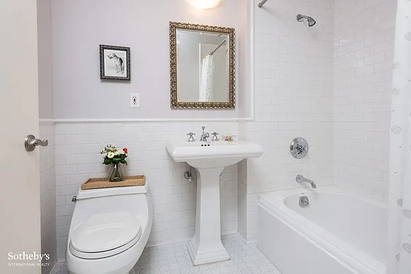 Sold by Sotheby's International Realty | media 19