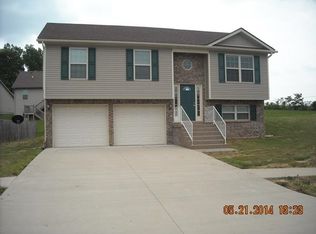 211 Kathie Ct, Vine Grove, KY 40175