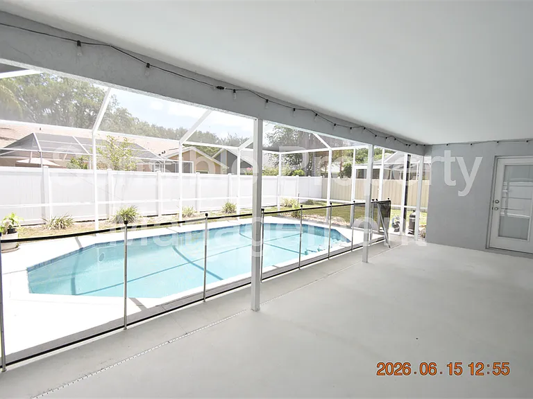 9304 Heritage Oak Ct — Photo 44