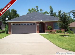 120 Hidden Valley Cir, Huntsville, TX 77340