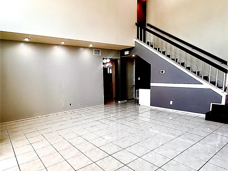10 Bluff Point Cir — Photo 15