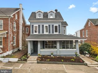 218 W 4th St, East Greenville, PA 18041
