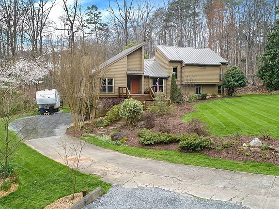 2nd image of 4803 Township Walk