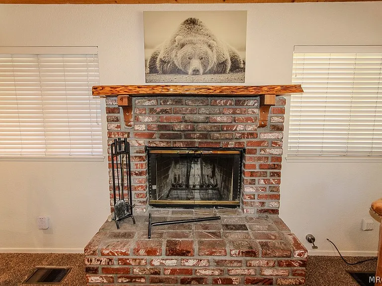 494 Wabash Ln — Photo 5