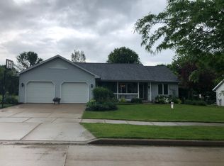 4124 N Tigerlily Dr, Appleton, WI 54913
