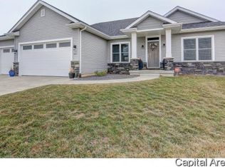 517 Sawmill Ct, Rochester, IL 62563