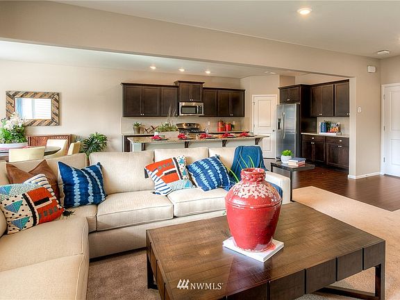 5th image of 3121 Gladiator Street NE #40