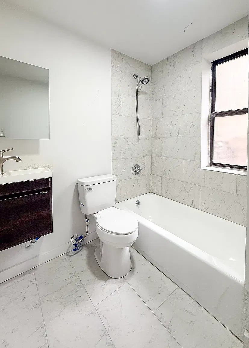 226 East 14th Street — Photo 3