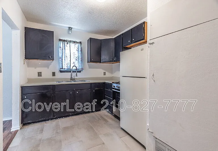 514 Curtiss St — Photo 9