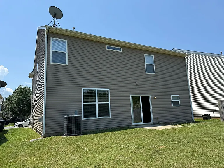 3700 Herkimer Dr — Photo 34