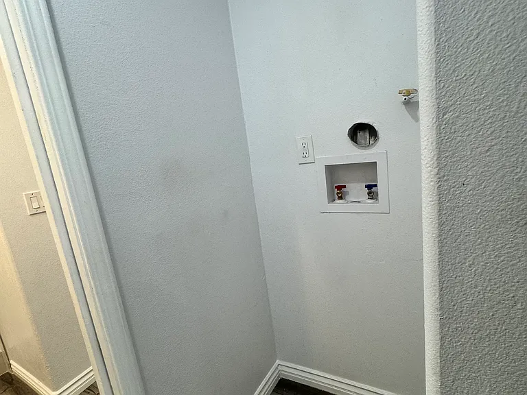 3608 N Acacia Ave #2 — Photo 24