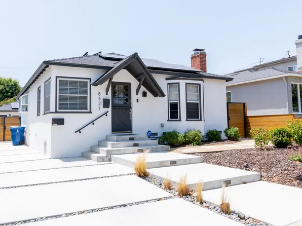 8421 Regis Way, Los Angeles, CA 90045