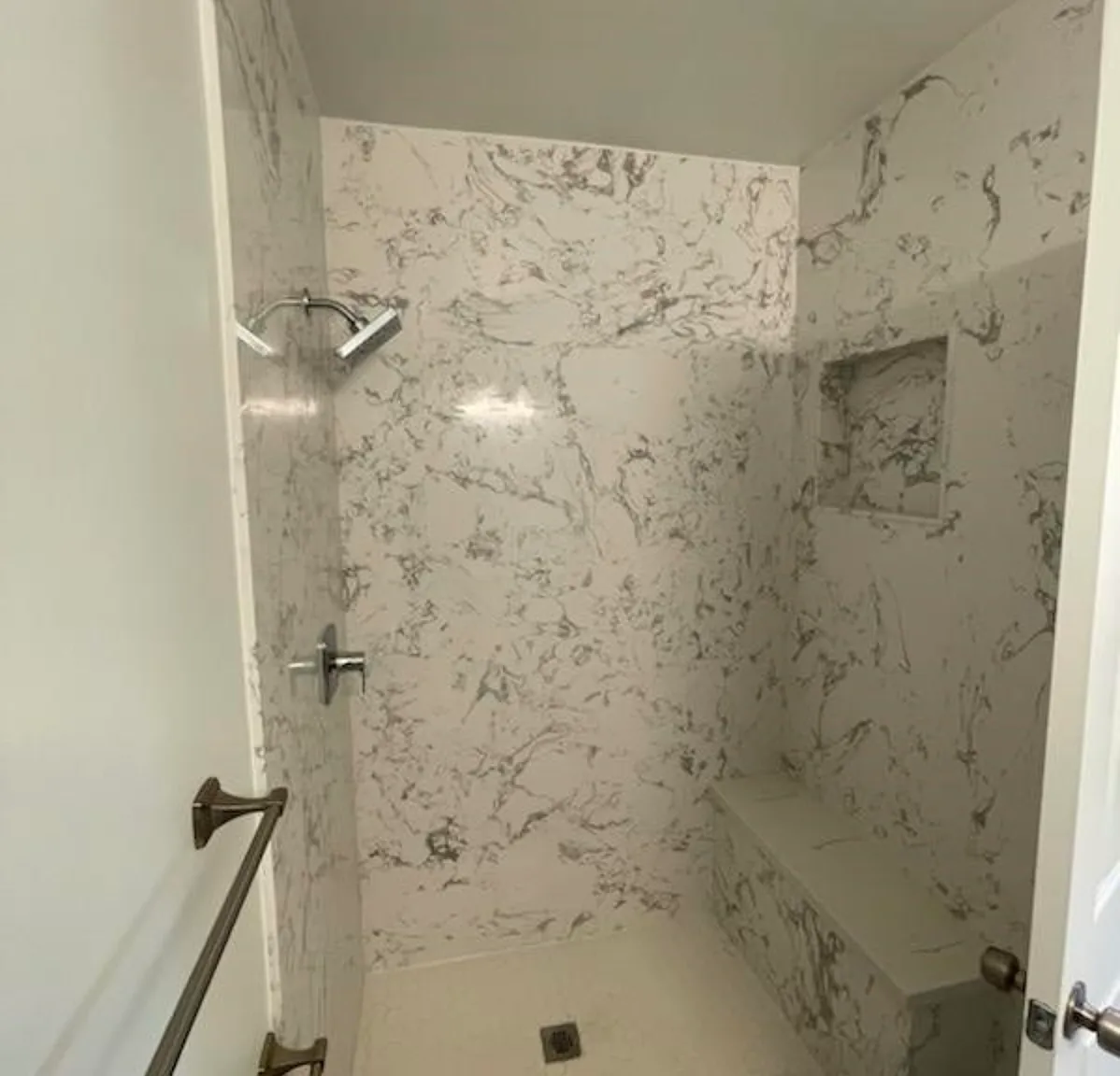 2 bed, 1.5 bath, 975 sqft, $2,600 — Photo 4