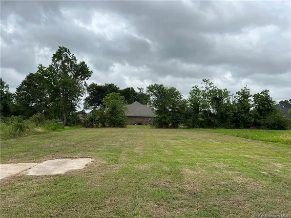 5821 Nelson Rd, Lake Charles, LA 70605