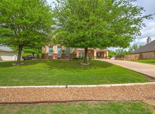 9001 Ravenswood Rd, Granbury, TX 76049
