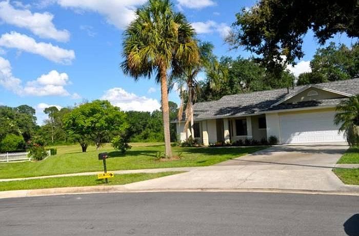 1st image of 15842 Charter Oaks Trl