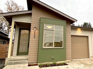 933 Nine Sunseeker Ln, Bellingham, WA