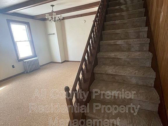5th image of 723 Sampson Ave #2
