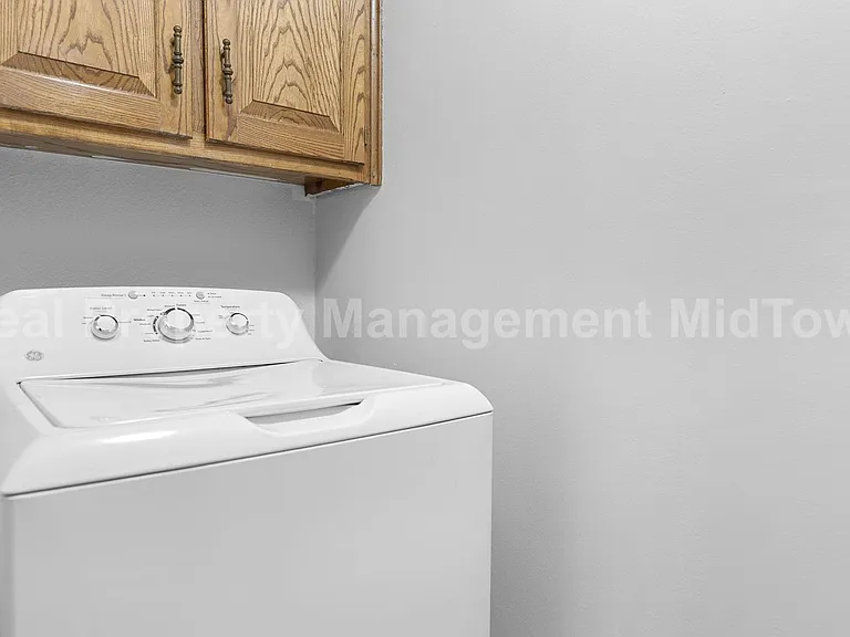 621 Windgate Ct — Photo 19