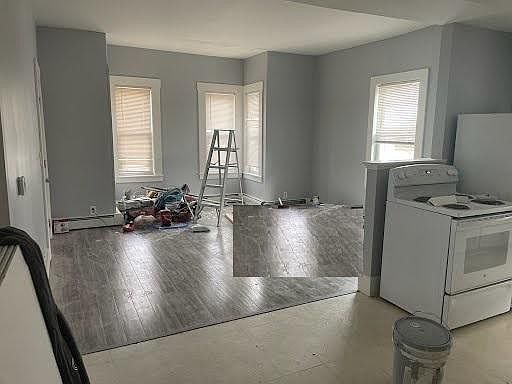 2nd image of 129 Swindells St Front 2