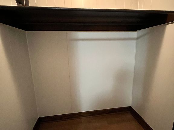 Bedrooms Walk In Closet