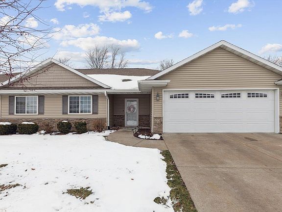 2nd image of 116 W Pinehurst Dr