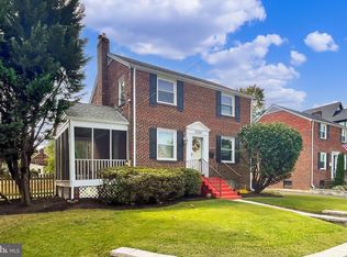 5332 N Carlin Springs Rd, Arlington, VA 22203