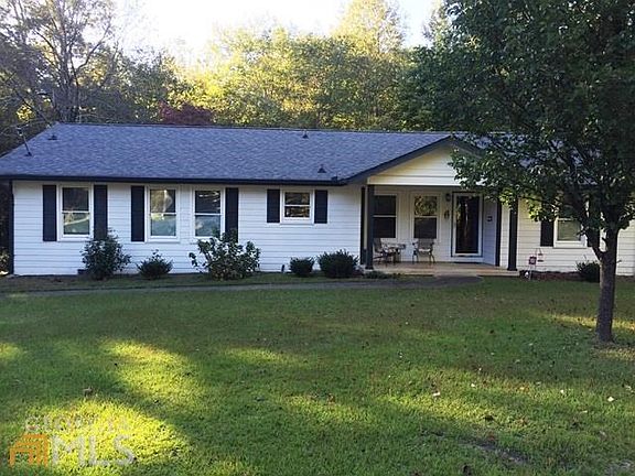 2nd image of 4885 Mockingbird Ln