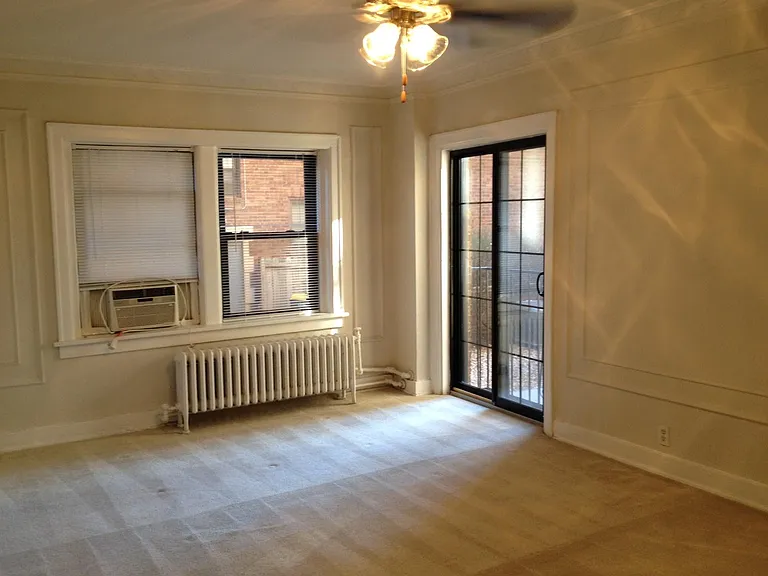 Mark Twain Apartments — Photo 18