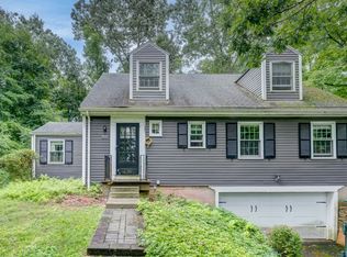 30 Woodland Ln, Berlin, CT 06037