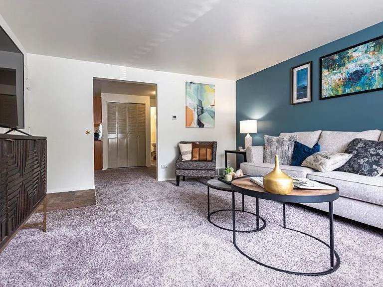 High Acres Apartments and Townhomes — Photo 10