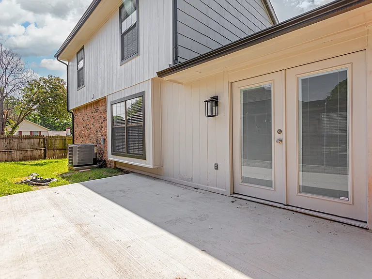 2813 Tallowood Ct — Photo 10