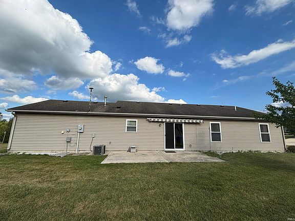 4th image of 701 River Breeze Ct