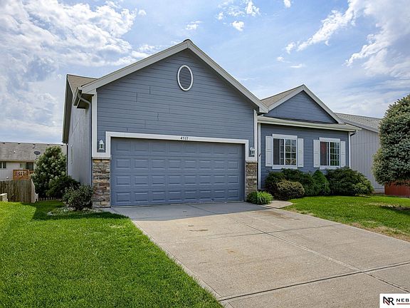 2nd image of 4511 Clearwater Dr