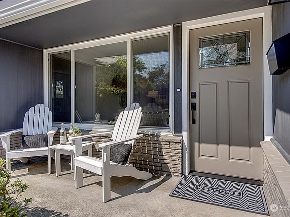 2nd image of 6831 42nd Avenue NE