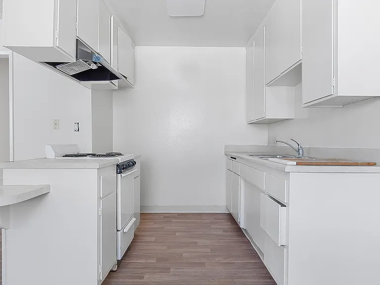 Osage Apartments — Photo 4