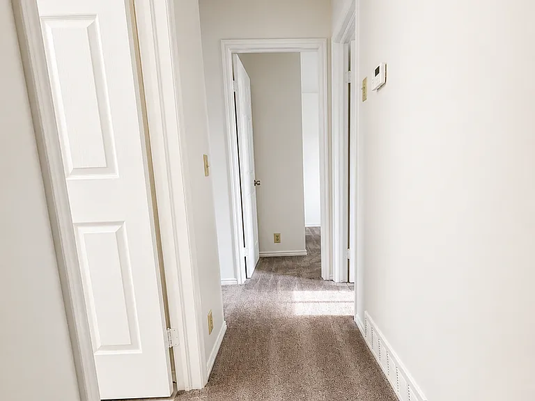 1564 E Hidden Valley Dr — Photo 12