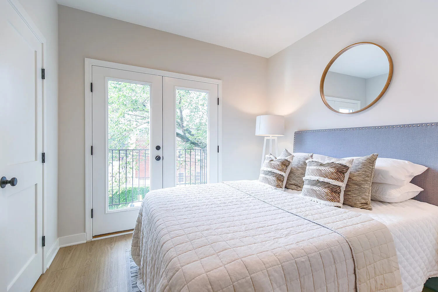 1 bed, 450 sqft, $2,150 — Photo 1