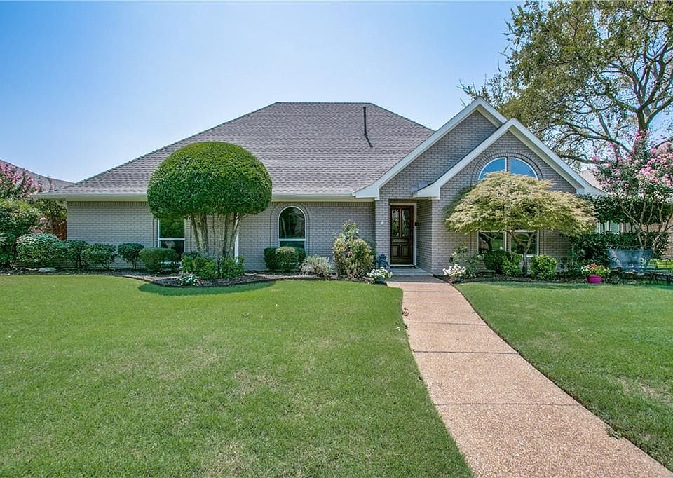 1st image of 2212 Chula Vista Dr