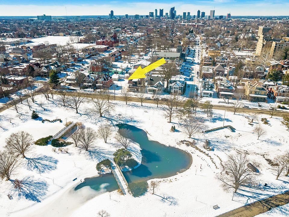 1st image of 123 Franklin Park W