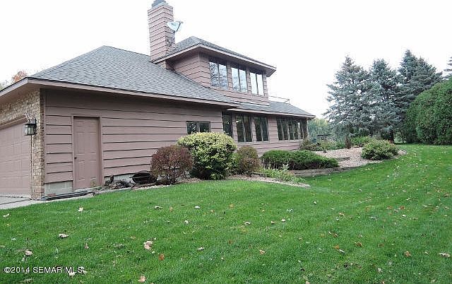 1st image of 915 Saint Andrews Pl NE