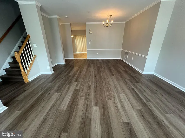 18023 Calabar Dr — Photo 8
