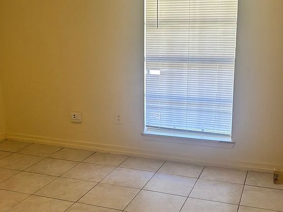 5th image of 1766 Brookhollow Cir