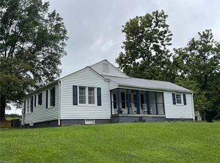 3353 Lottie B Rd, Jonesville, NC 28642