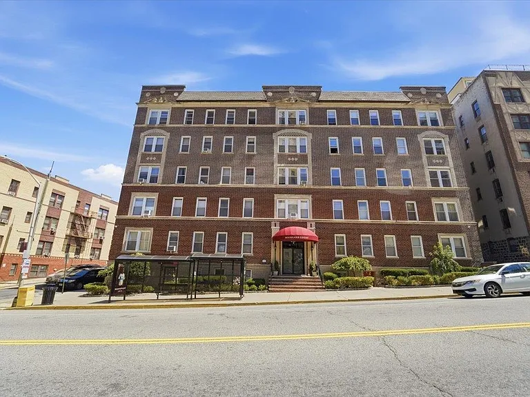 6045 Boulevard East #E4 — Photo 2