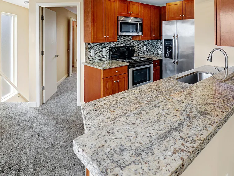8100 Green Lake Dr N — Photo 13