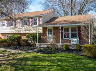 1660 Whitehouse Rd, Maple Glen, PA 19002