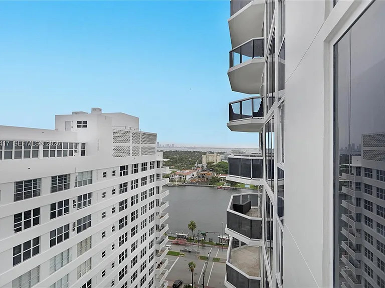 4775 Collins Ave #1804 — Photo 8
