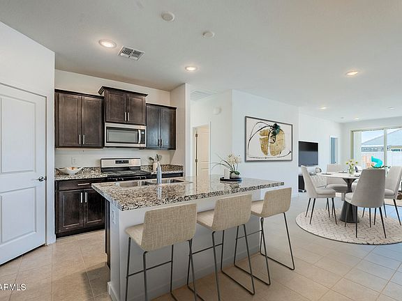 4th image of 40060 W Wade Drive