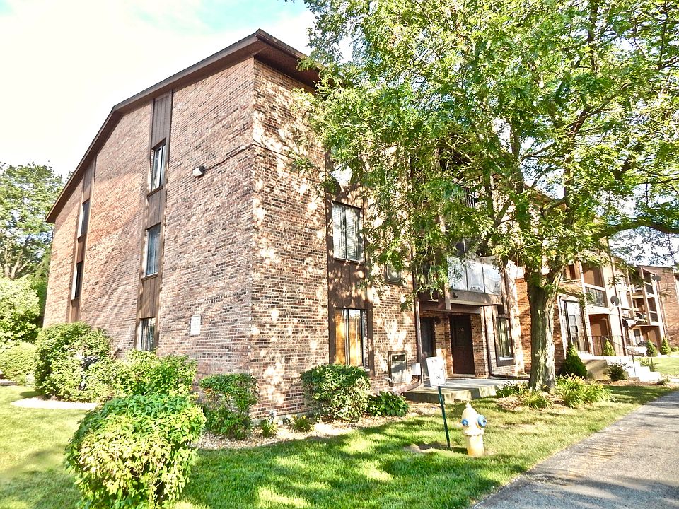 1st image of 7531 175th St APT 433